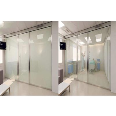 โรงพยาบาล PDLC ฟิล์ม แก้วฉลาด ระยะไกล Flat PDLC ห้องประชุม โต๊ะแก้ว สําหรับ Ultra Low Atomization ระยะไกล