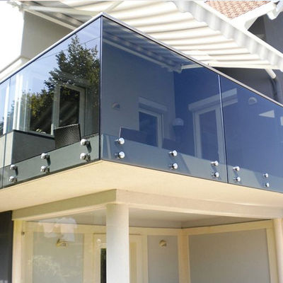 12 มม 6+6 มม 13.14 มม 13.52 มม บัลลูสเตรดรางกระจกแหลมหมักสําหรับตกแต่งภายนอกและภายใน